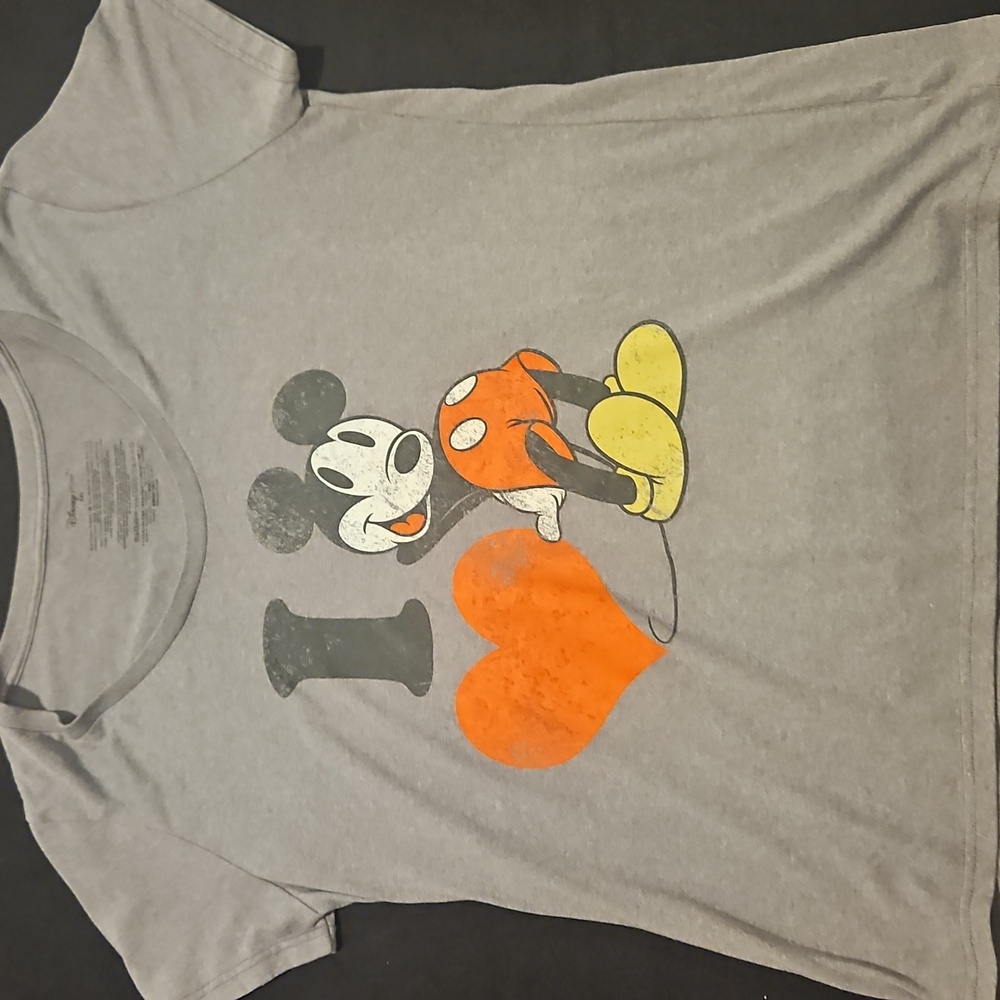 DISNEY STORE MICKEY MOUSE GRAPHIC T SHIRT I LOVE MICKEY